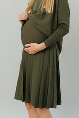 The Maternity Infinity Skirt in Basil