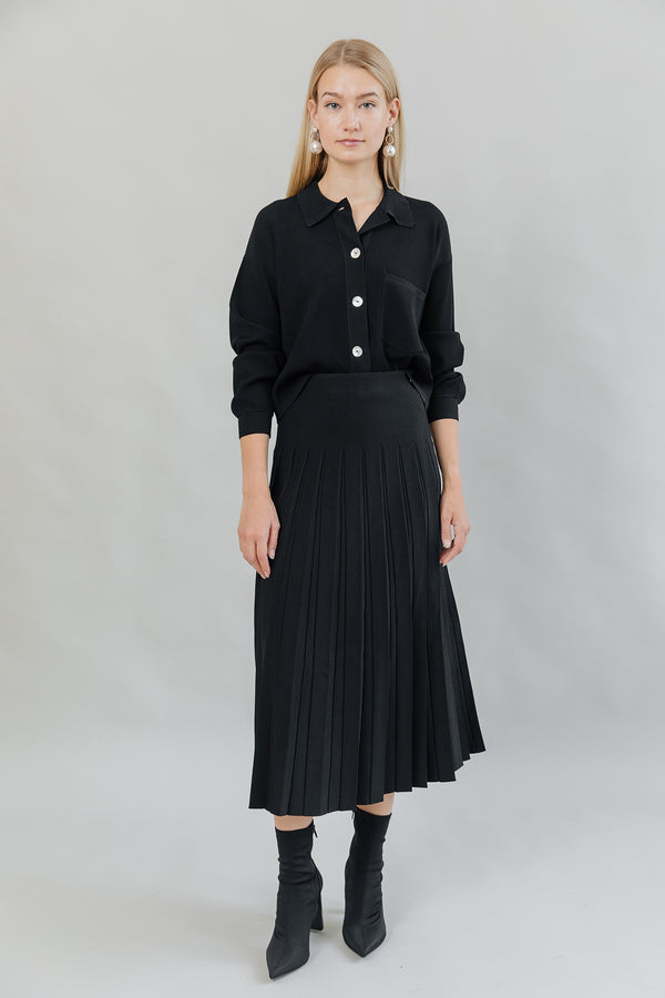Ribbed Knit Loose Fit Blouse in Black
