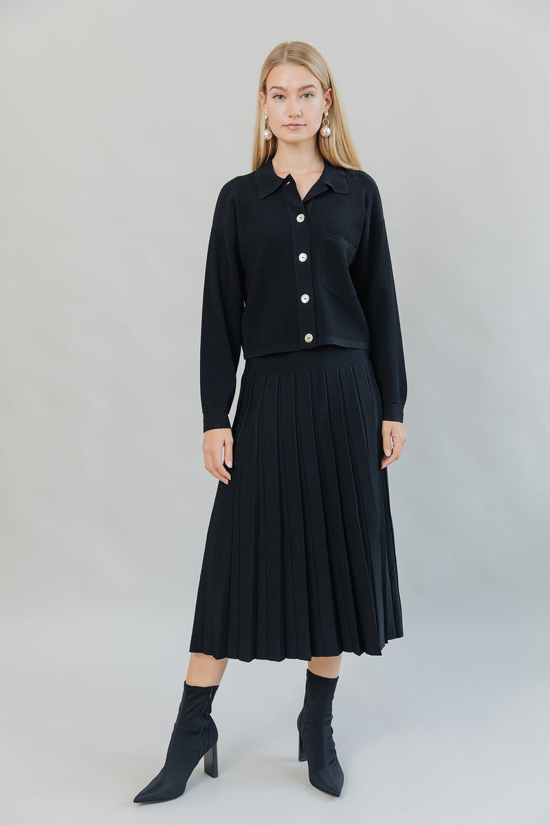 Ribbed Knit Loose Fit Blouse in Black